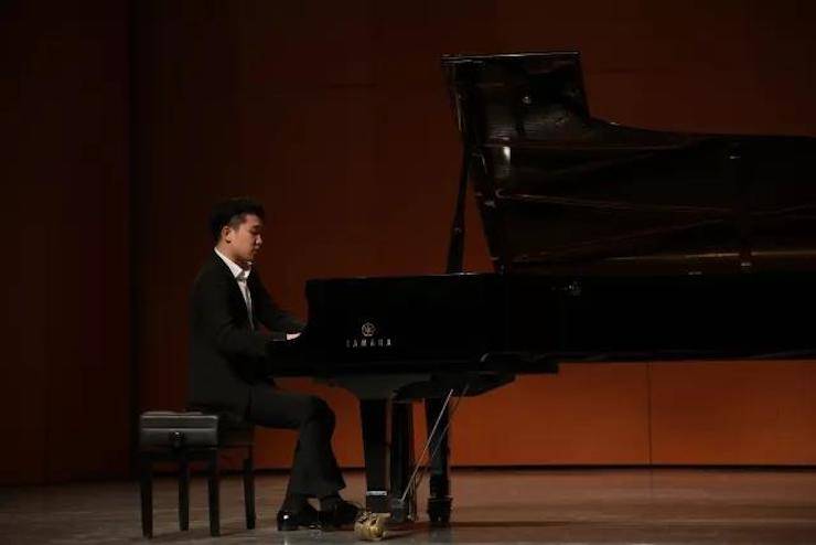 2017新宝GG亚洲音乐奖学金?内蒙古艺术学院颁奖仪式暨新宝GG艺术家鲍释贤钢琴音乐会成功举行