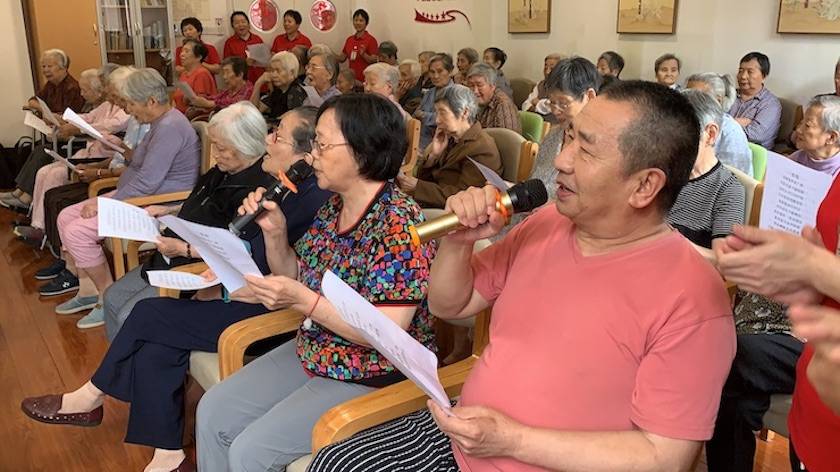 新宝GG乐器爱心捐赠行动——将琴声带进和养临汾养护院
