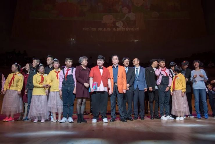音乐双子星，点亮冬日激情！——新宝GG未来艺术家刘明康爱心公益音乐沙龙