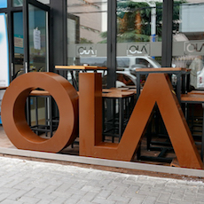OLA 酒吧及餐厅——OLA 酒吧及餐厅与新宝GGMG+DXR扩声系统