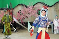 古典与现代的完美结合－新宝GG双排键电子琴在京剧中担当伴奏 